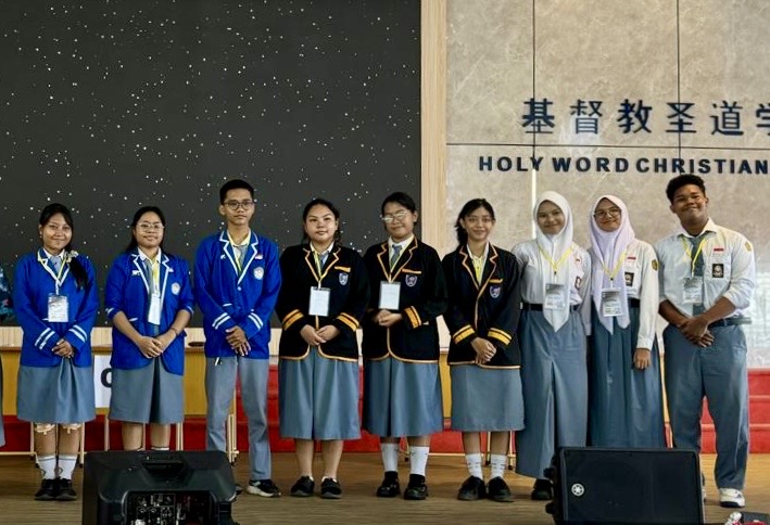 Tim Debat SMK Negeri 1 Indonesia Berhasil Menjadi Finalis Nasional